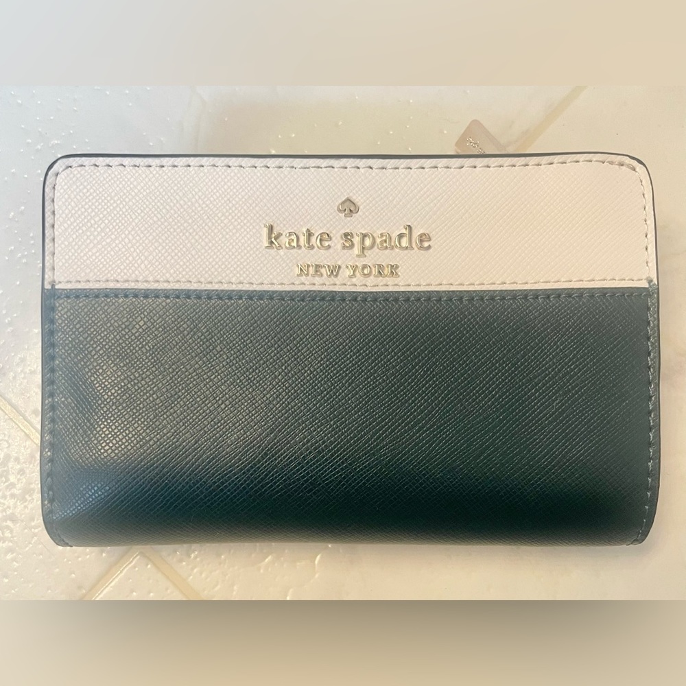 *NEW* Kate Spade Wallet